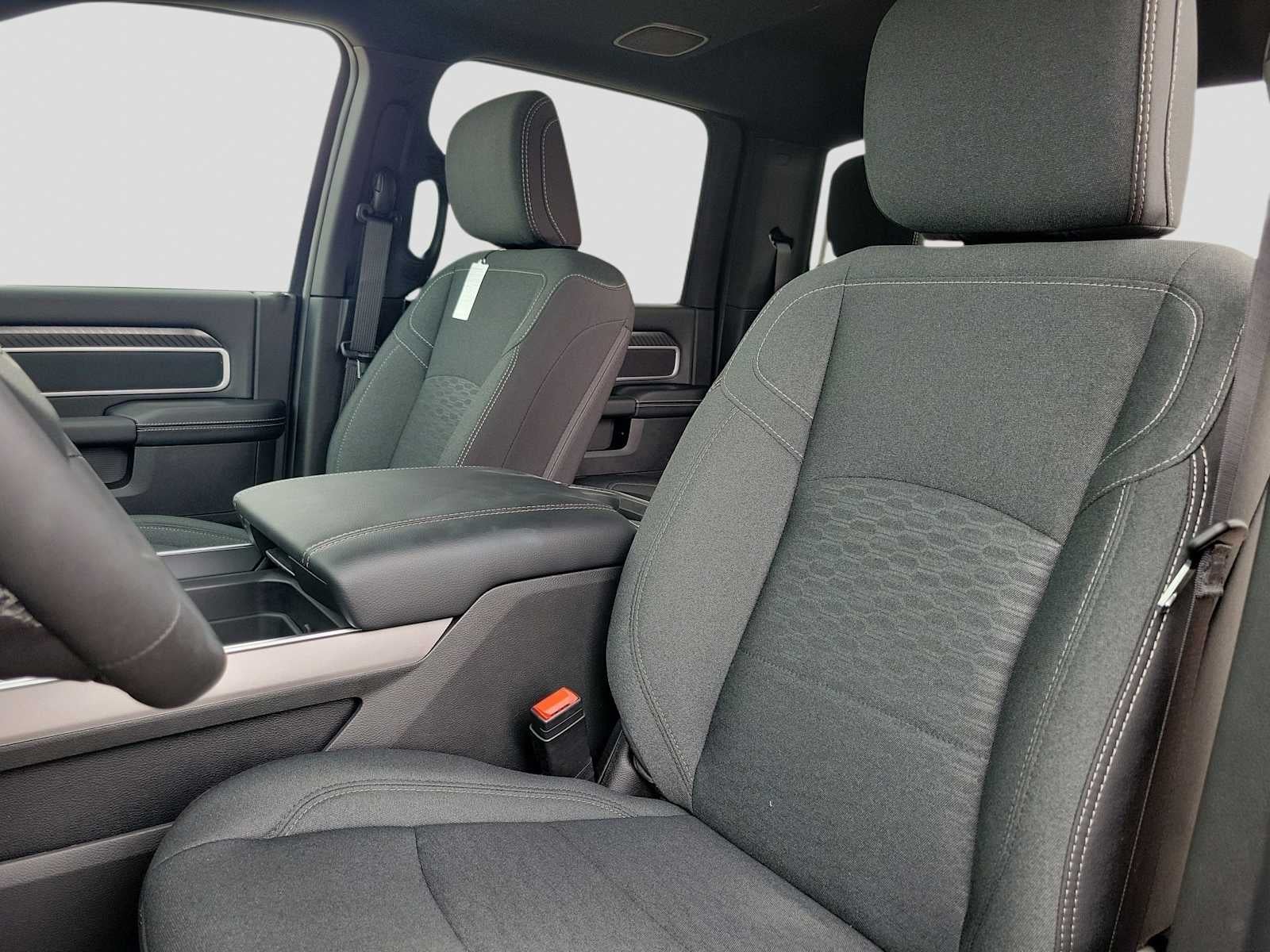 2026 RAM 3500 RAM 3500 LONE STAR CREW CAB 4X4 8' BOX