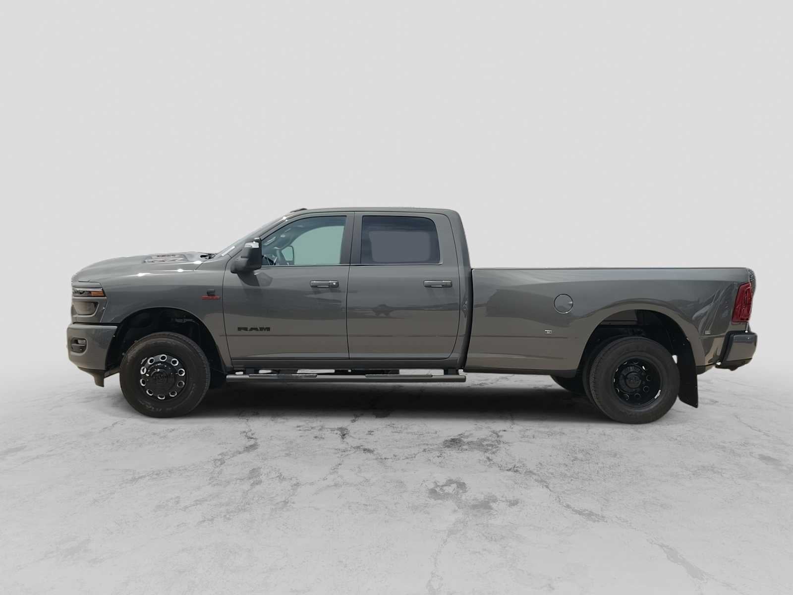 2026 RAM 3500 RAM 3500 LARAMIE CREW CAB 4X4 8' BOX