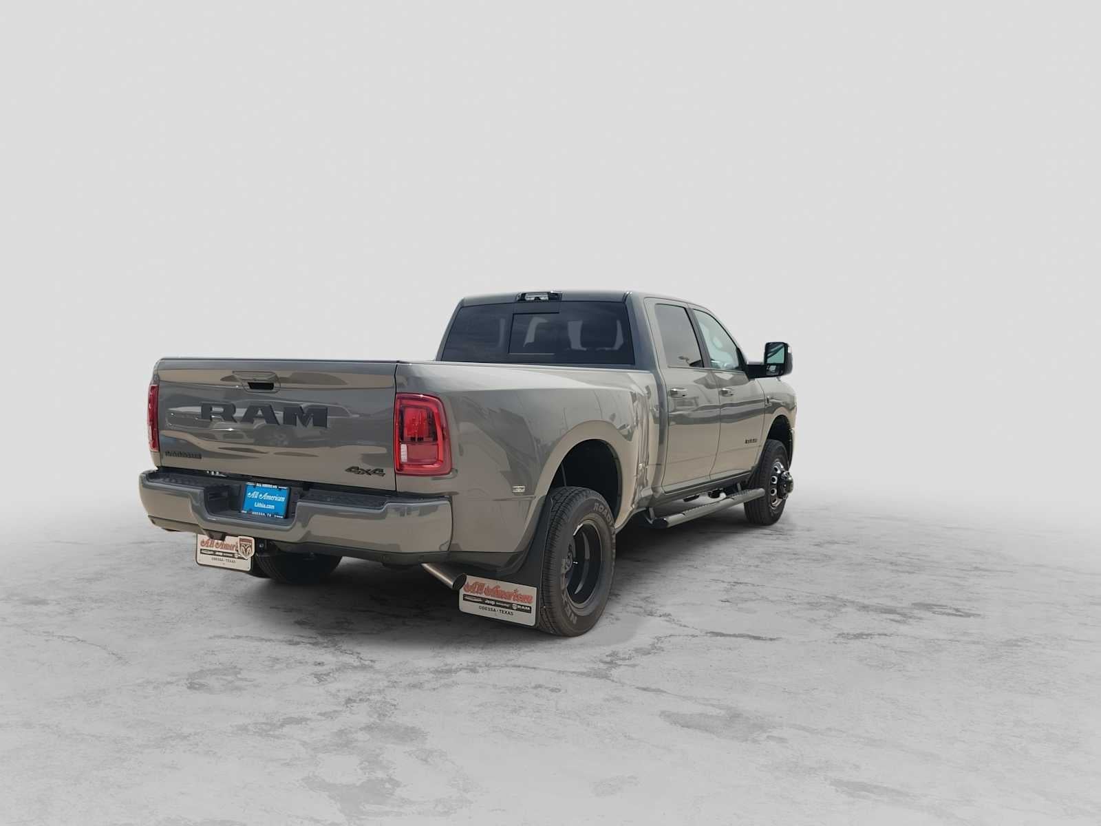 2026 RAM 3500 RAM 3500 LARAMIE CREW CAB 4X4 8' BOX