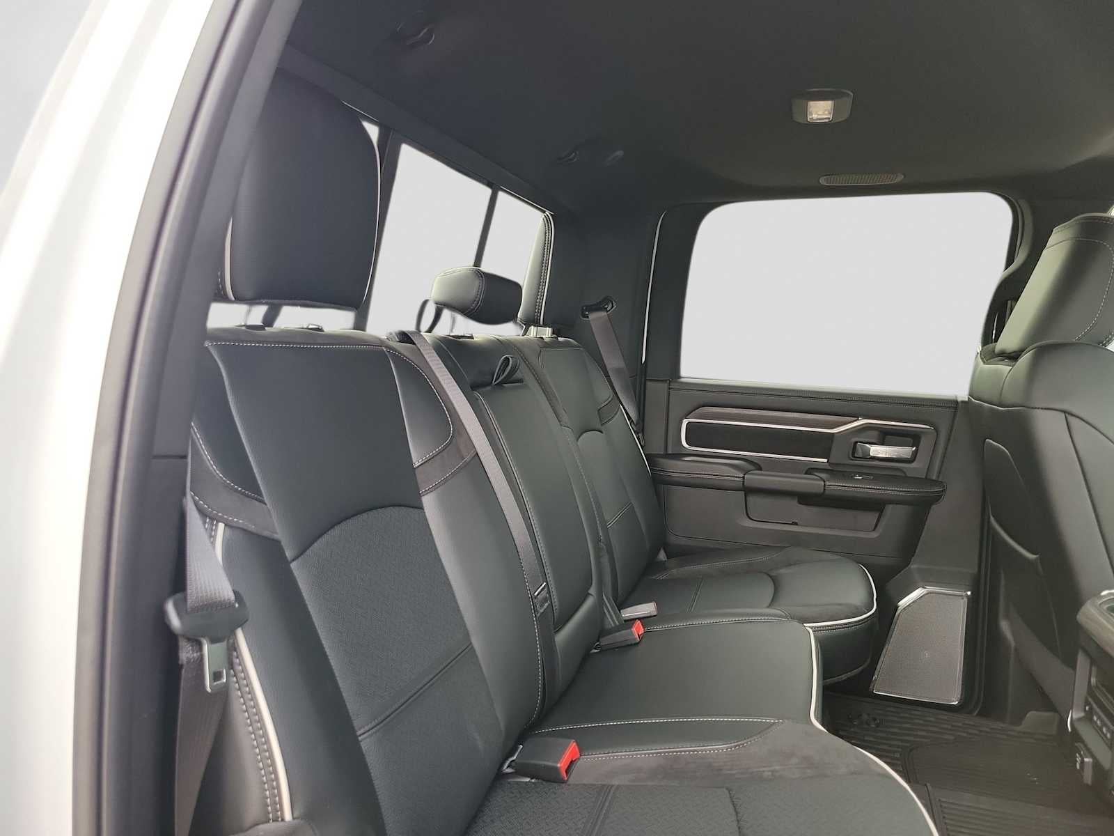 2026 RAM 3500 RAM 3500 LARAMIE CREW CAB 4X4 8' BOX