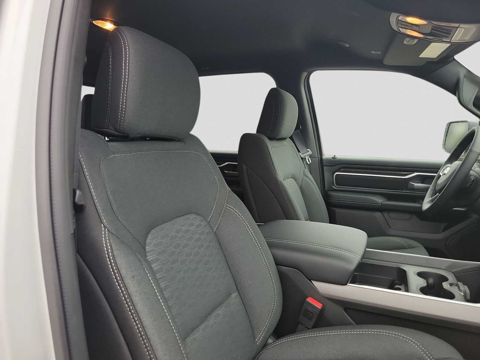 2026 RAM Ram 1500 RAM 1500 LONE STAR CREW CAB 4X2 5'7' BOX