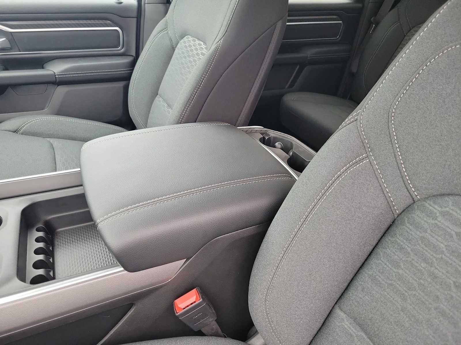 2026 RAM Ram 1500 RAM 1500 LONE STAR CREW CAB 4X2 5'7' BOX