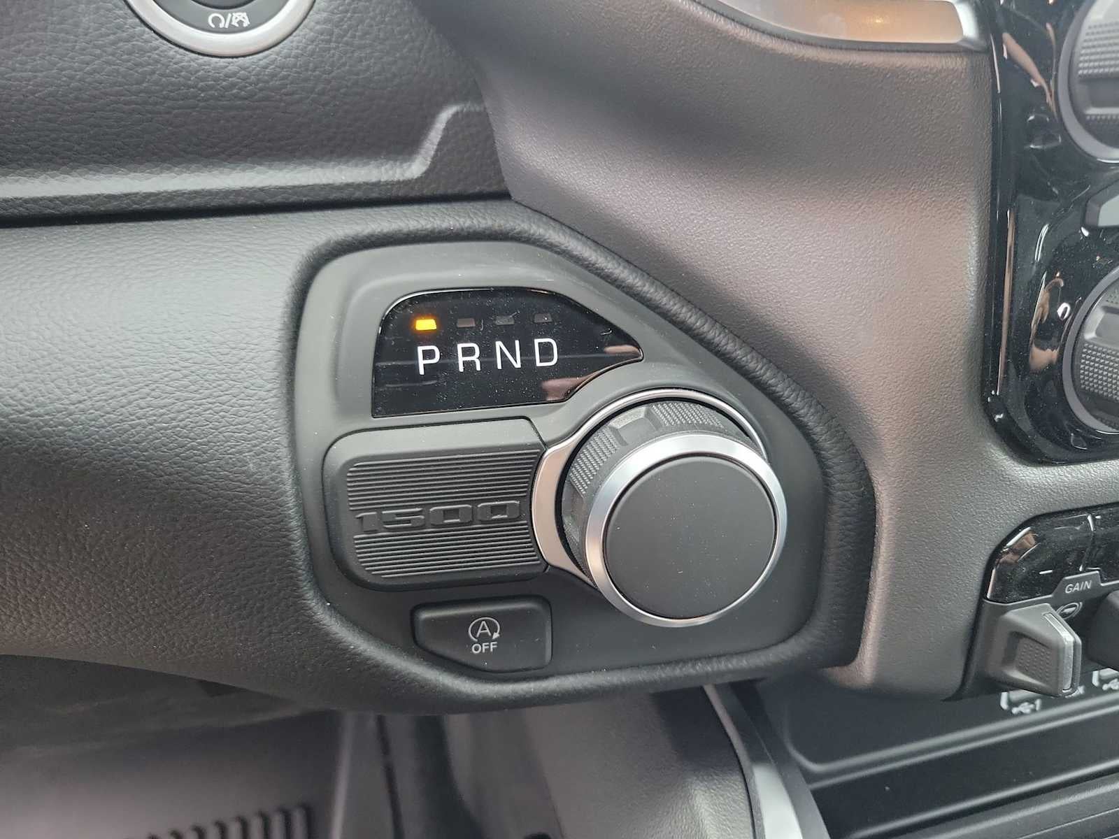 2026 RAM Ram 1500 RAM 1500 LONE STAR CREW CAB 4X2 5'7' BOX