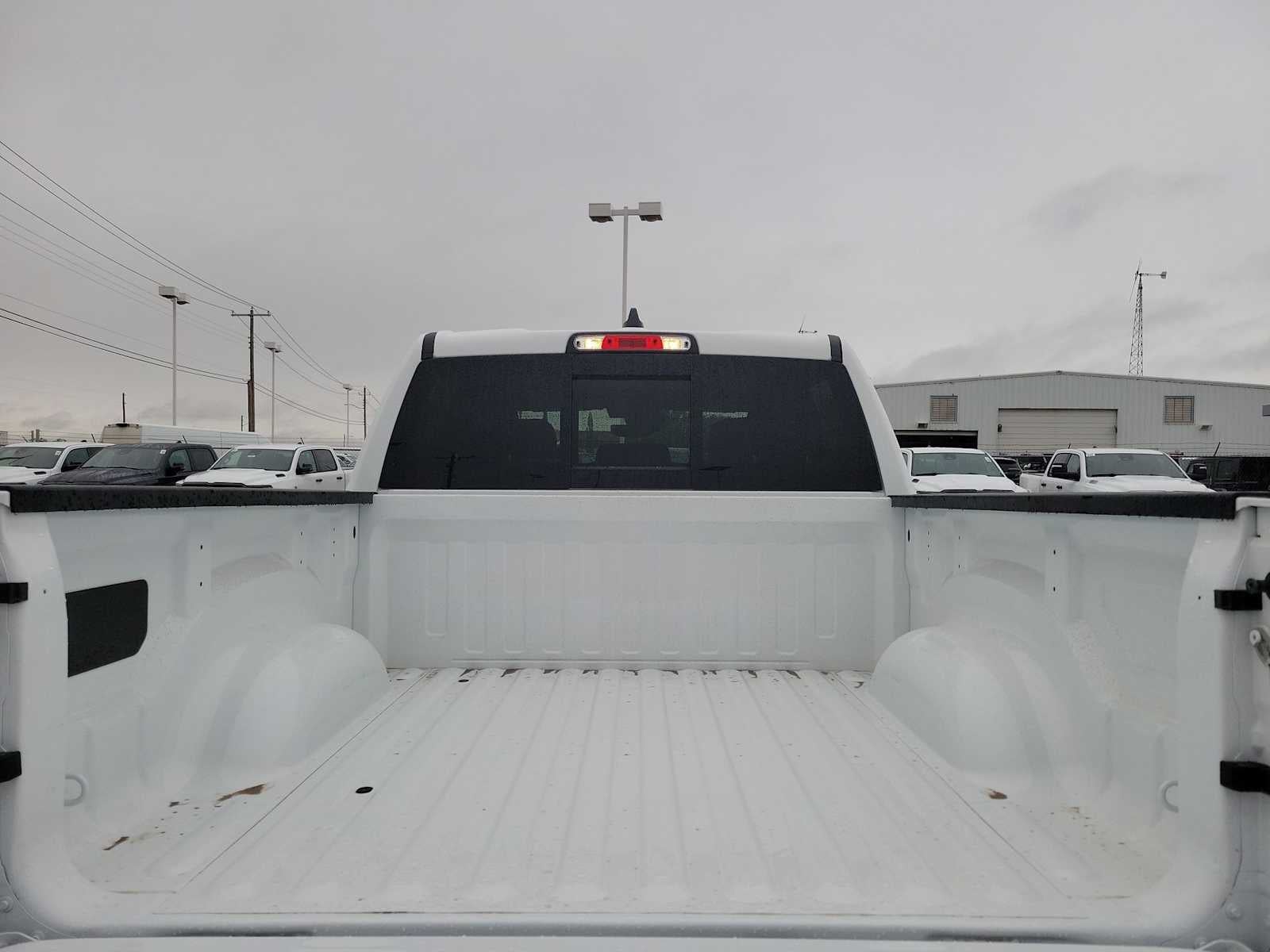 2026 RAM Ram 1500 RAM 1500 LONE STAR CREW CAB 4X2 5'7' BOX