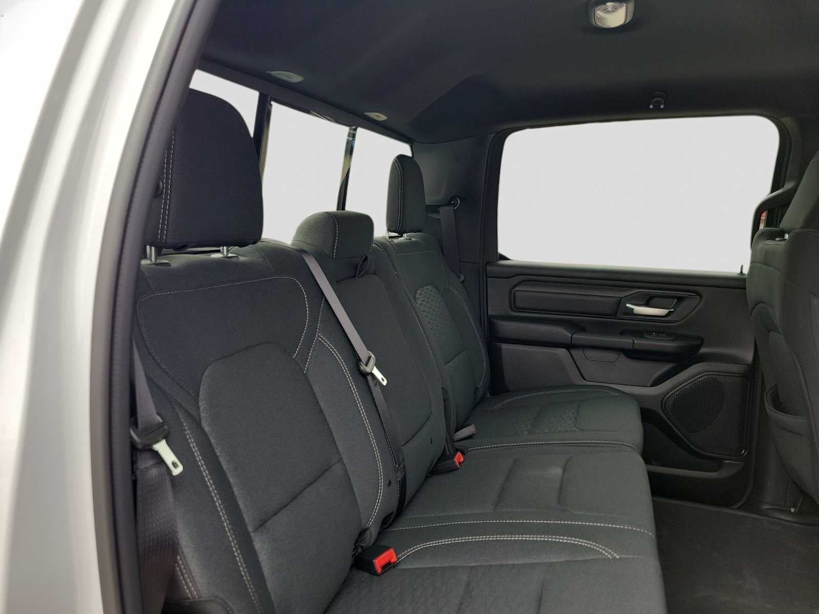 2026 RAM 1500 RAM 1500 EXPRESS CREW CAB 4X2 5'7' BOX