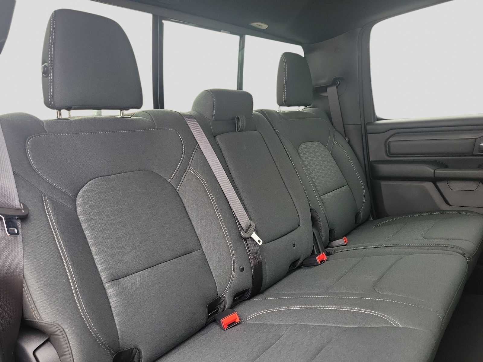 2026 RAM 1500 RAM 1500 EXPRESS CREW CAB 4X2 5'7' BOX