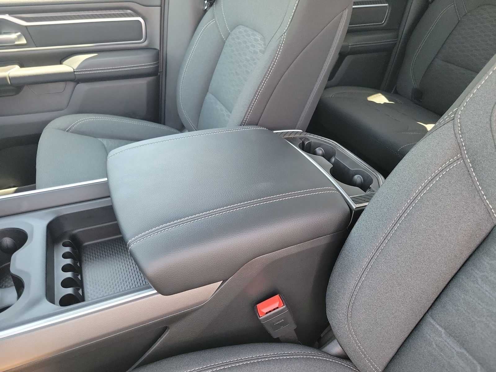 2026 RAM Ram 1500 RAM 1500 LONE STAR CREW CAB 4X4 5'7' BOX