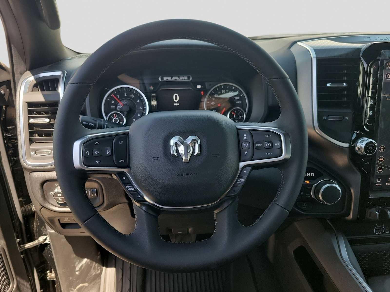 2026 RAM Ram 1500 RAM 1500 LONE STAR CREW CAB 4X4 5'7' BOX