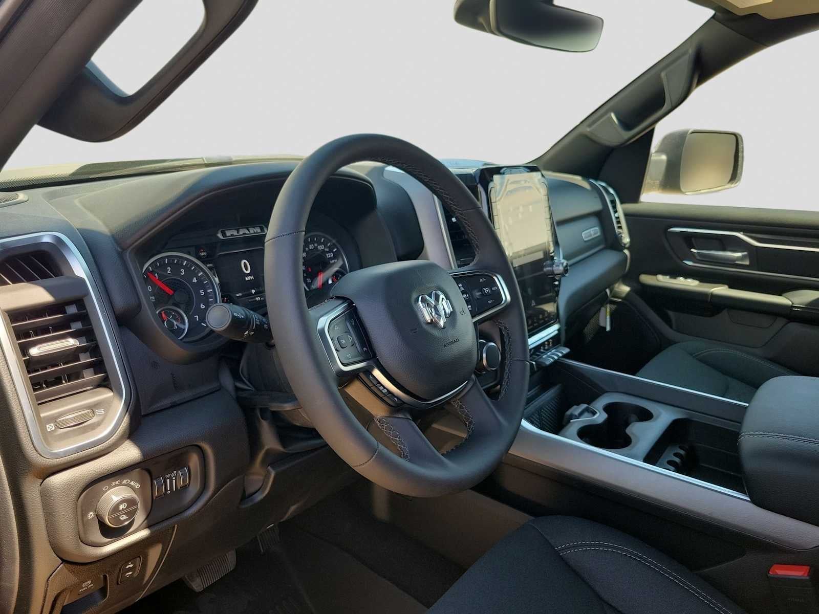 2026 RAM 1500 RAM 1500 LONE STAR CREW CAB 4X4 5'7' BOX
