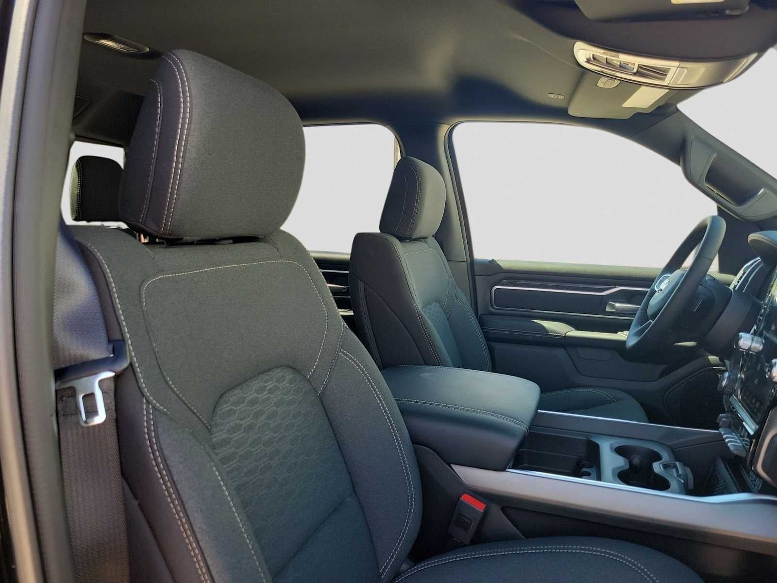 2026 RAM 1500 RAM 1500 LONE STAR CREW CAB 4X4 5'7' BOX