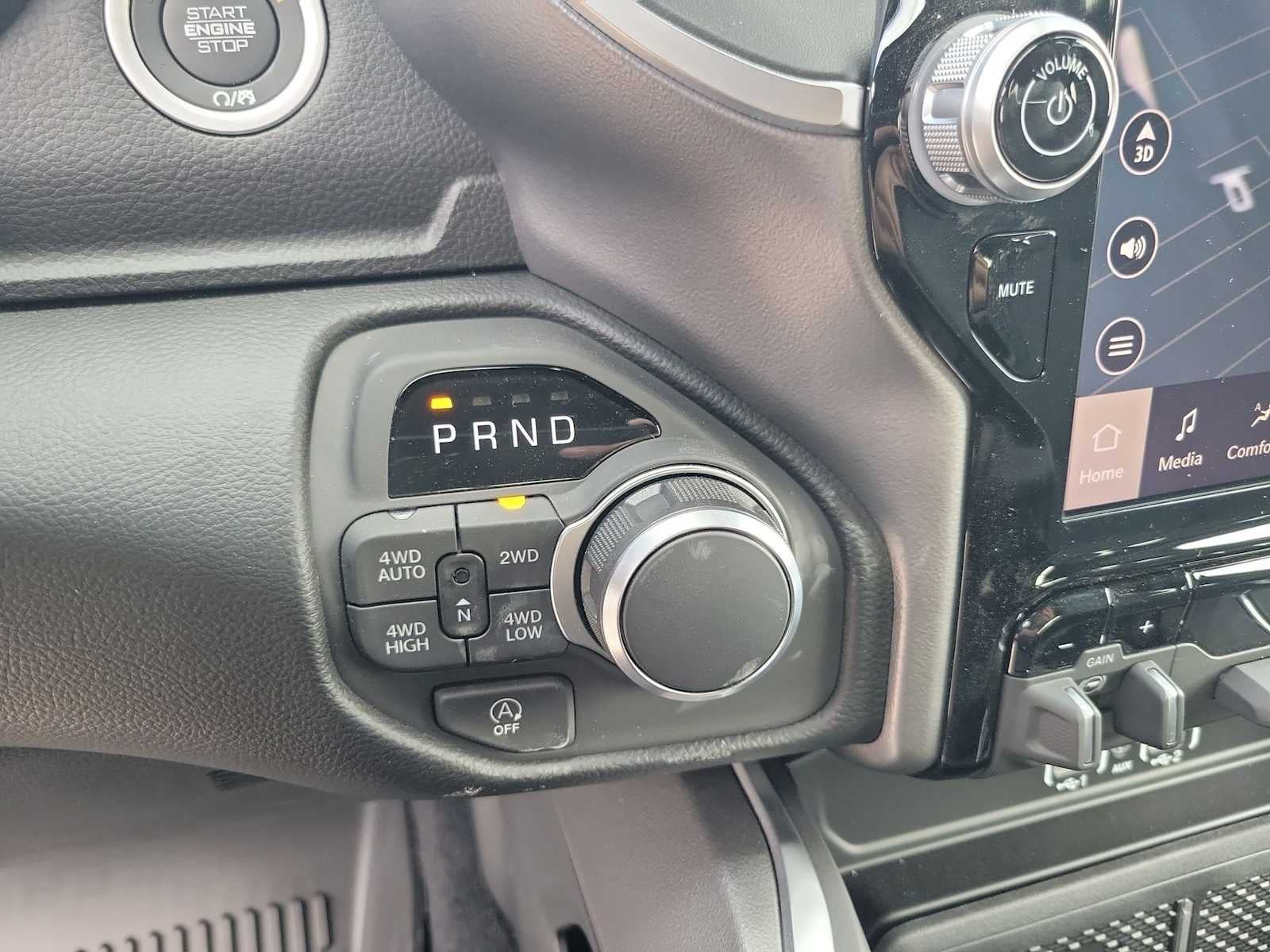 2026 RAM 1500 RAM 1500 LONE STAR CREW CAB 4X4 5'7' BOX
