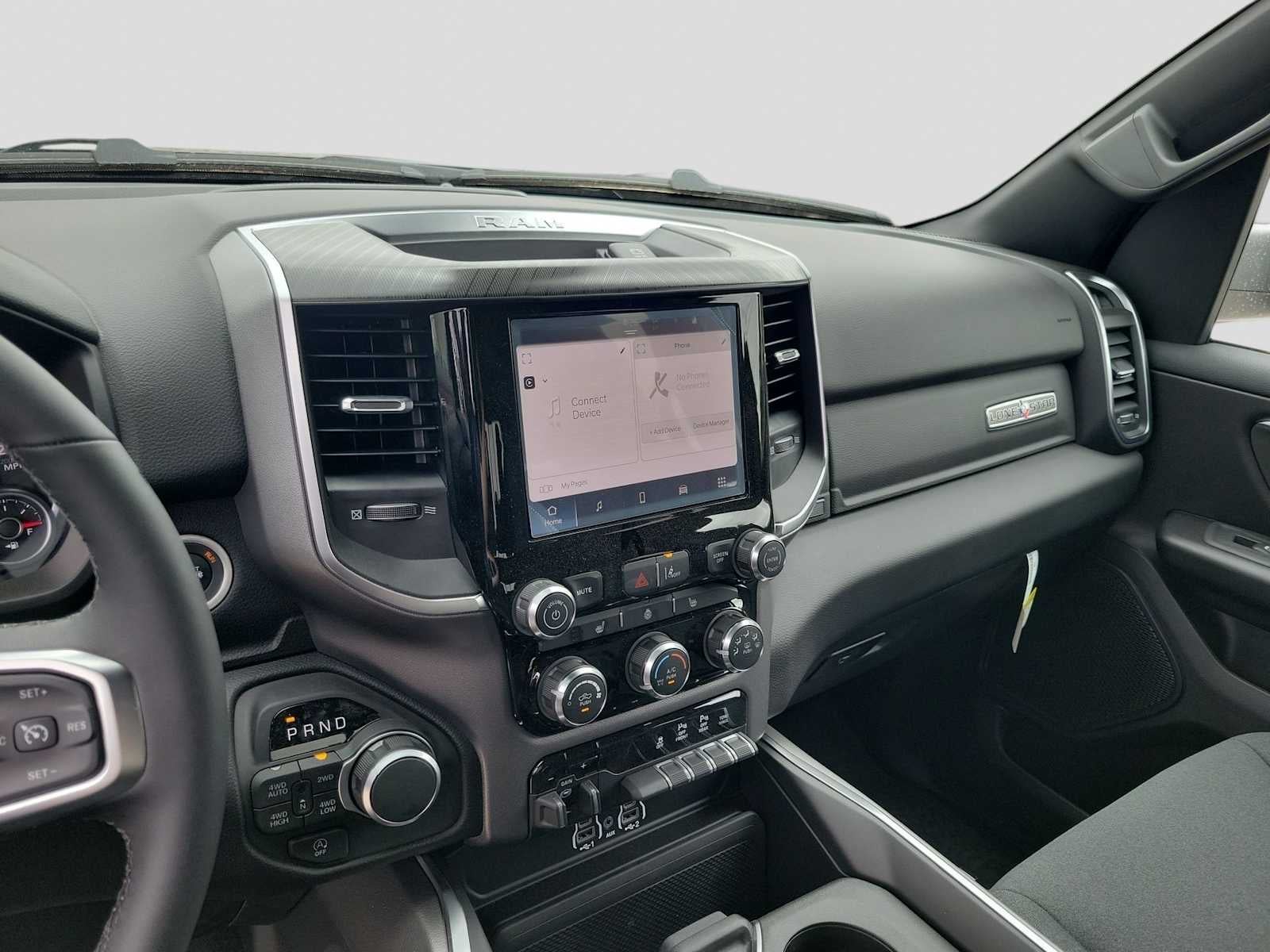 2026 RAM Ram 1500 RAM 1500 LONE STAR CREW CAB 4X4 5'7' BOX