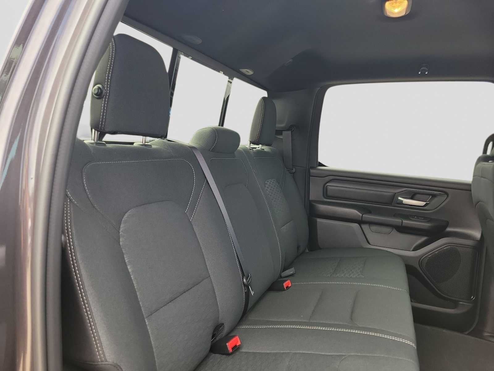 2026 RAM Ram 1500 RAM 1500 EXPRESS CREW CAB 4X4 5'7' BOX