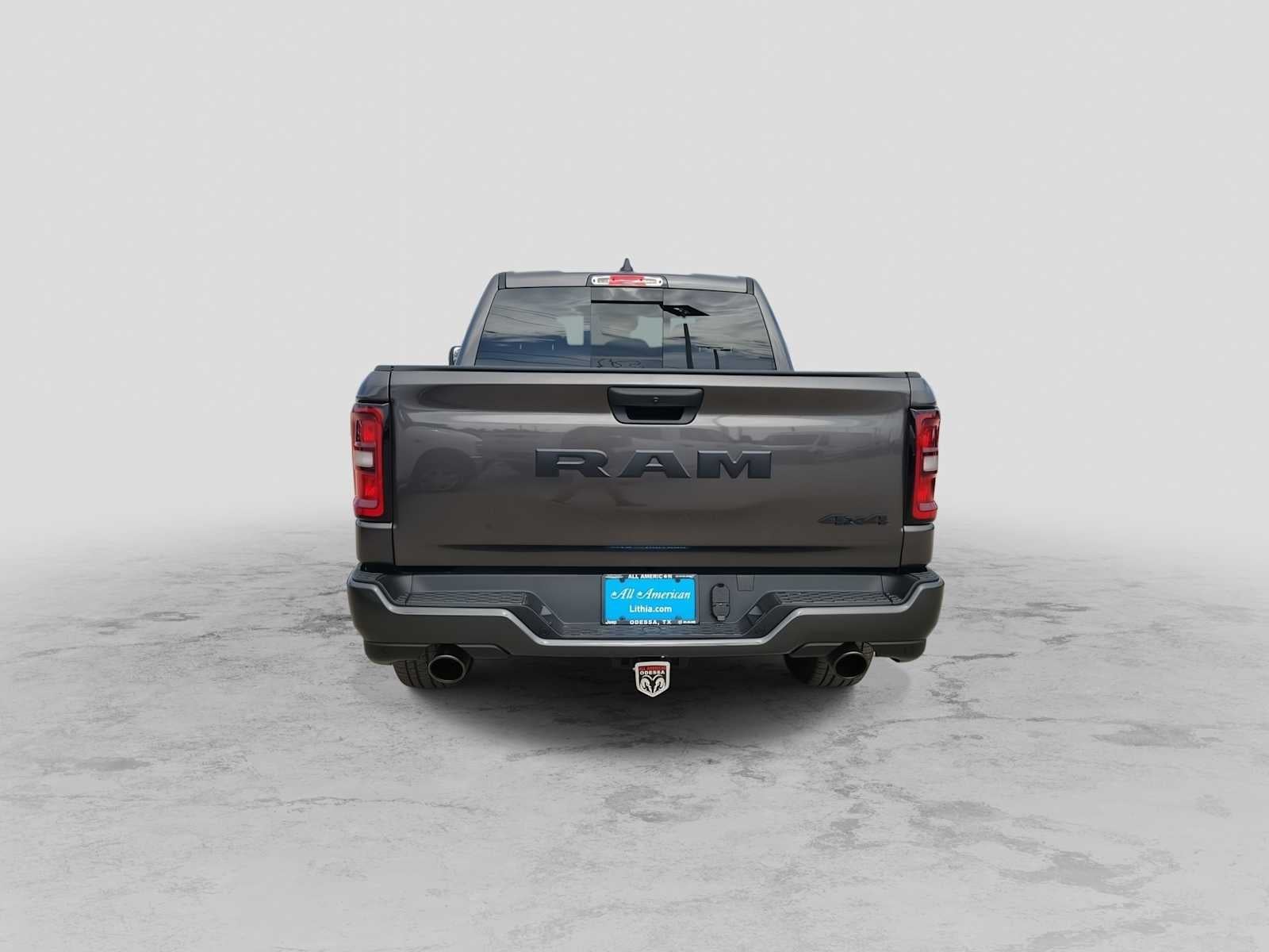 2026 RAM Ram 1500 RAM 1500 EXPRESS CREW CAB 4X4 5'7' BOX