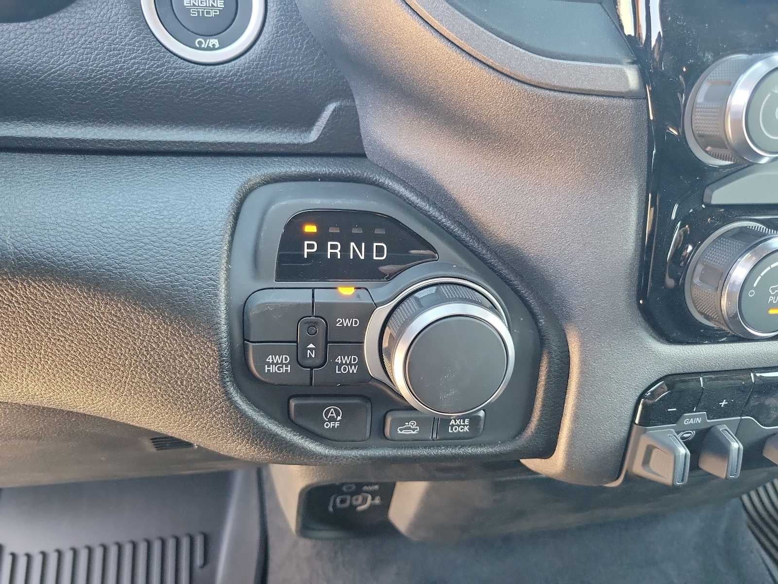 2026 RAM Ram 1500 RAM 1500 WARLOCK CREW CAB 4X4 5'7' BOX