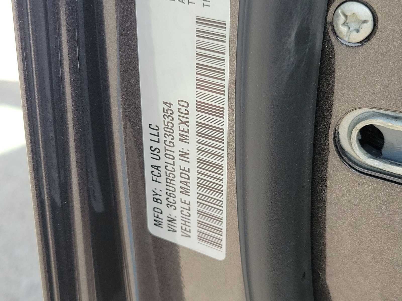 2026 RAM Ram 2500 RAM 2500 BLACK EXPRESS CREW CAB 4X4 6'4' BOX