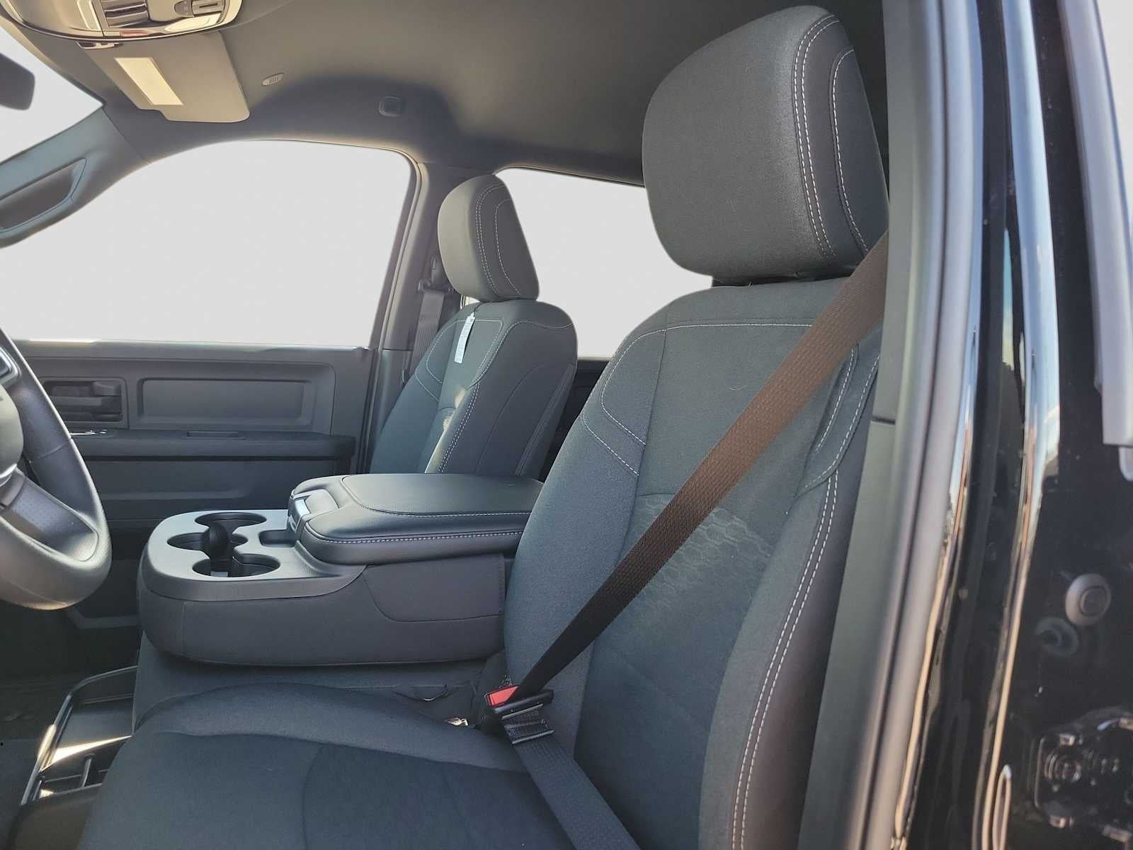 2026 RAM 2500 RAM 2500 WARLOCK CREW CAB 4X4 6'4' BOX