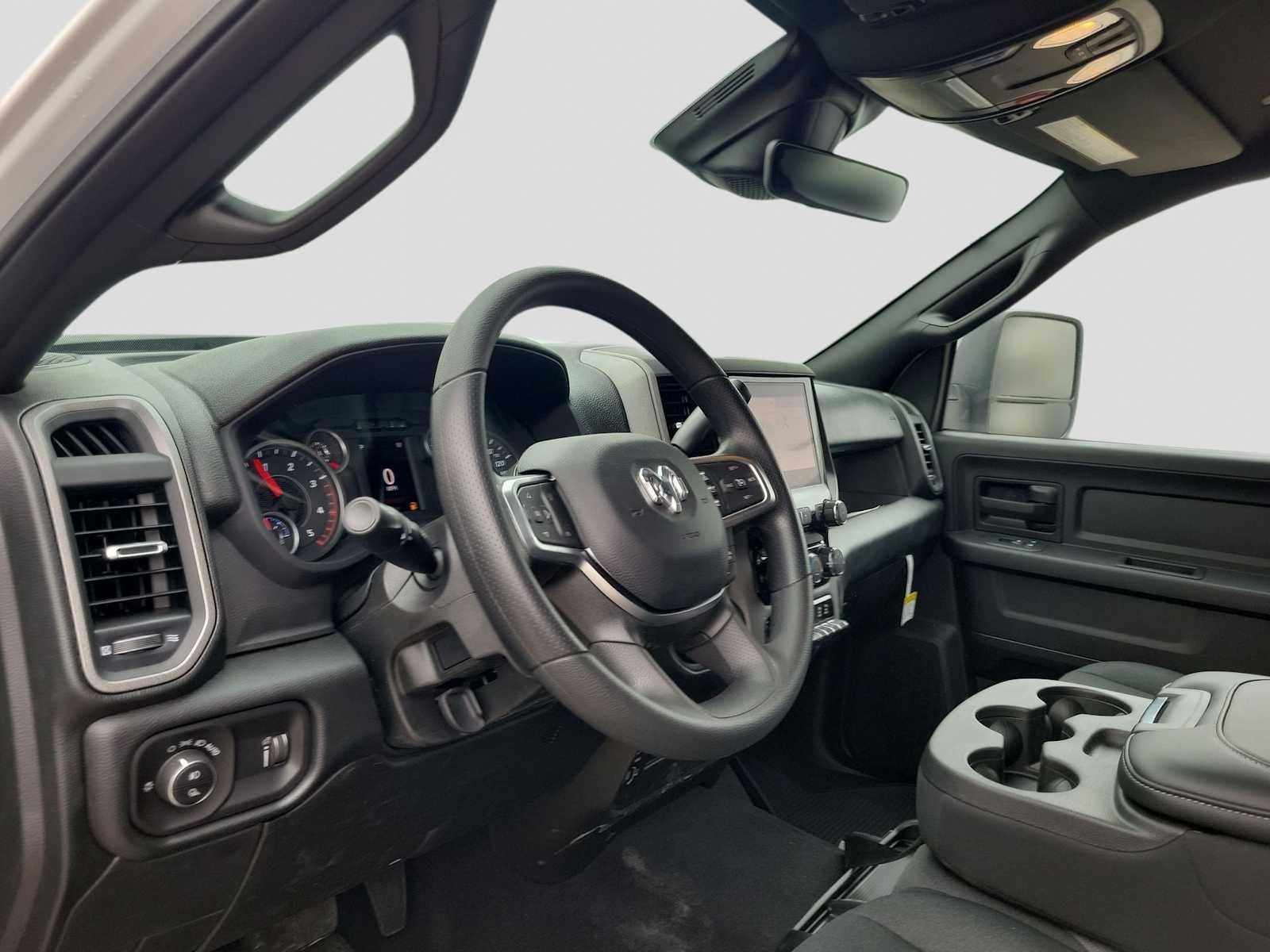 2026 RAM Ram 2500 RAM 2500 BLACK EXPRESS CREW CAB 4X4 6'4' BOX