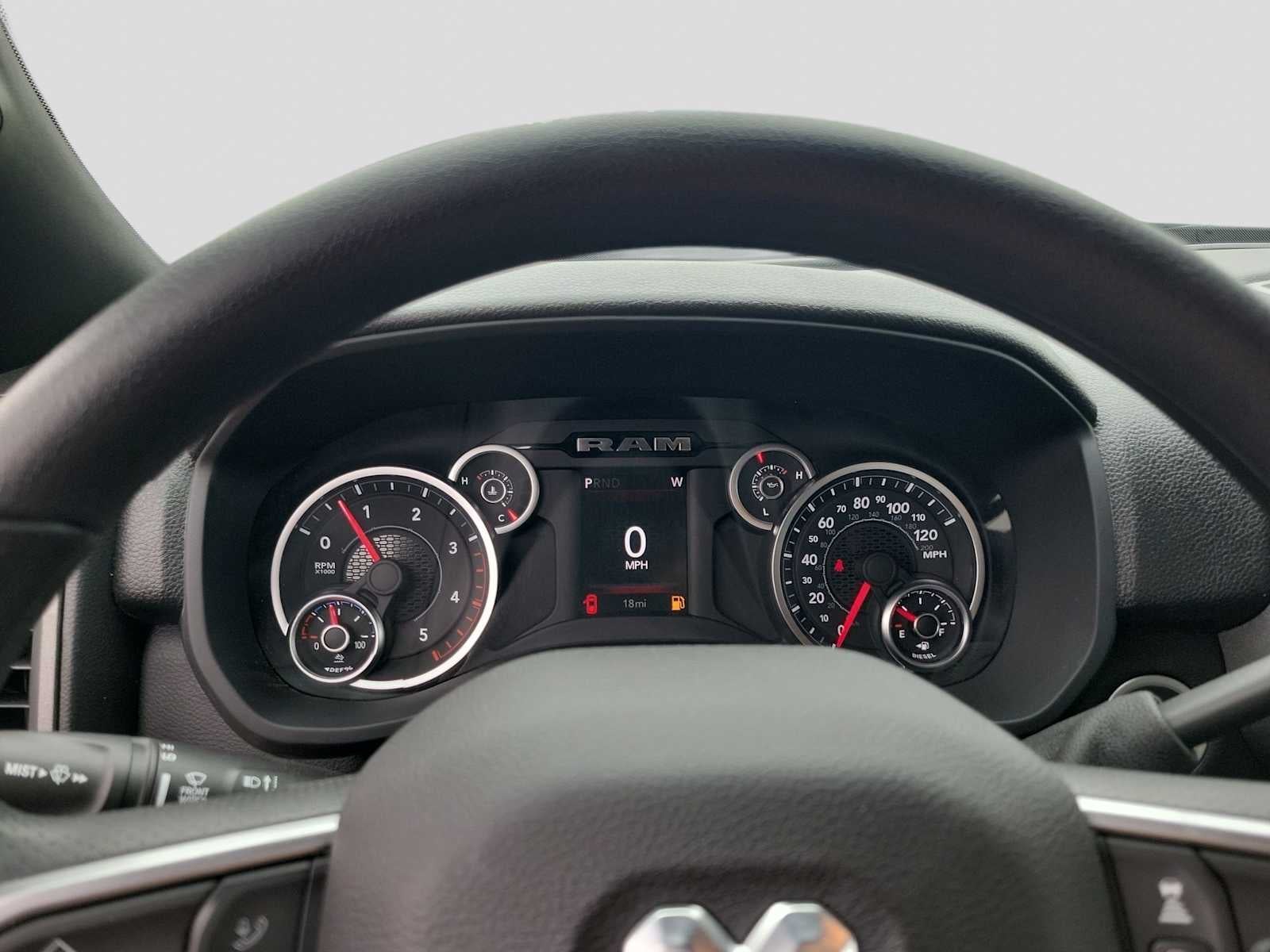 2026 RAM Ram 2500 RAM 2500 BLACK EXPRESS CREW CAB 4X4 6'4' BOX