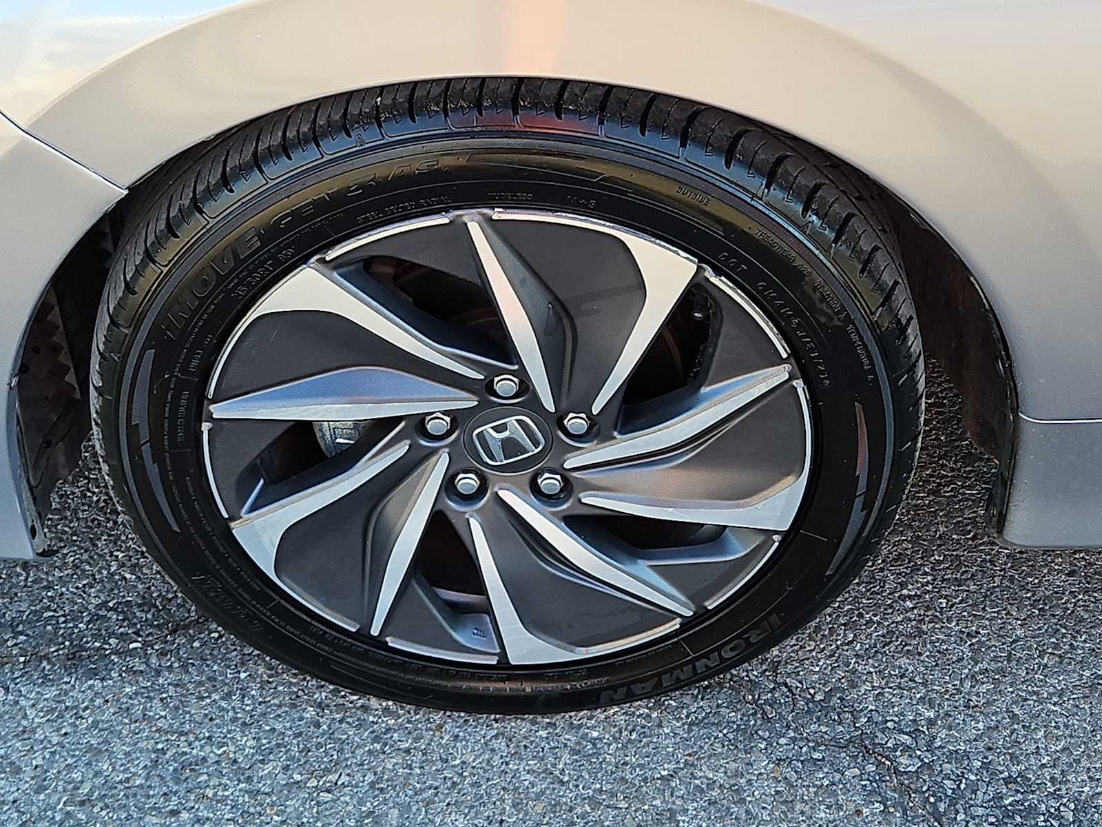 2021 Honda Insight Touring