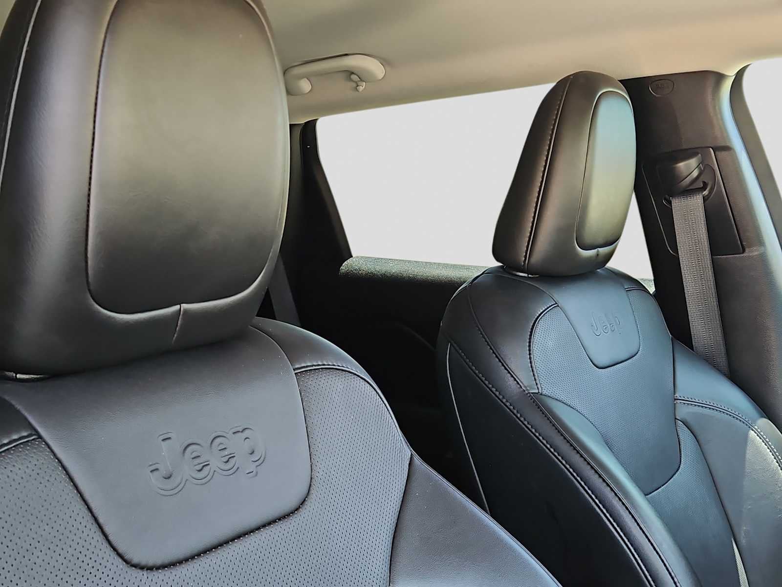 2022 Jeep Cherokee Latitude Lux FWD
