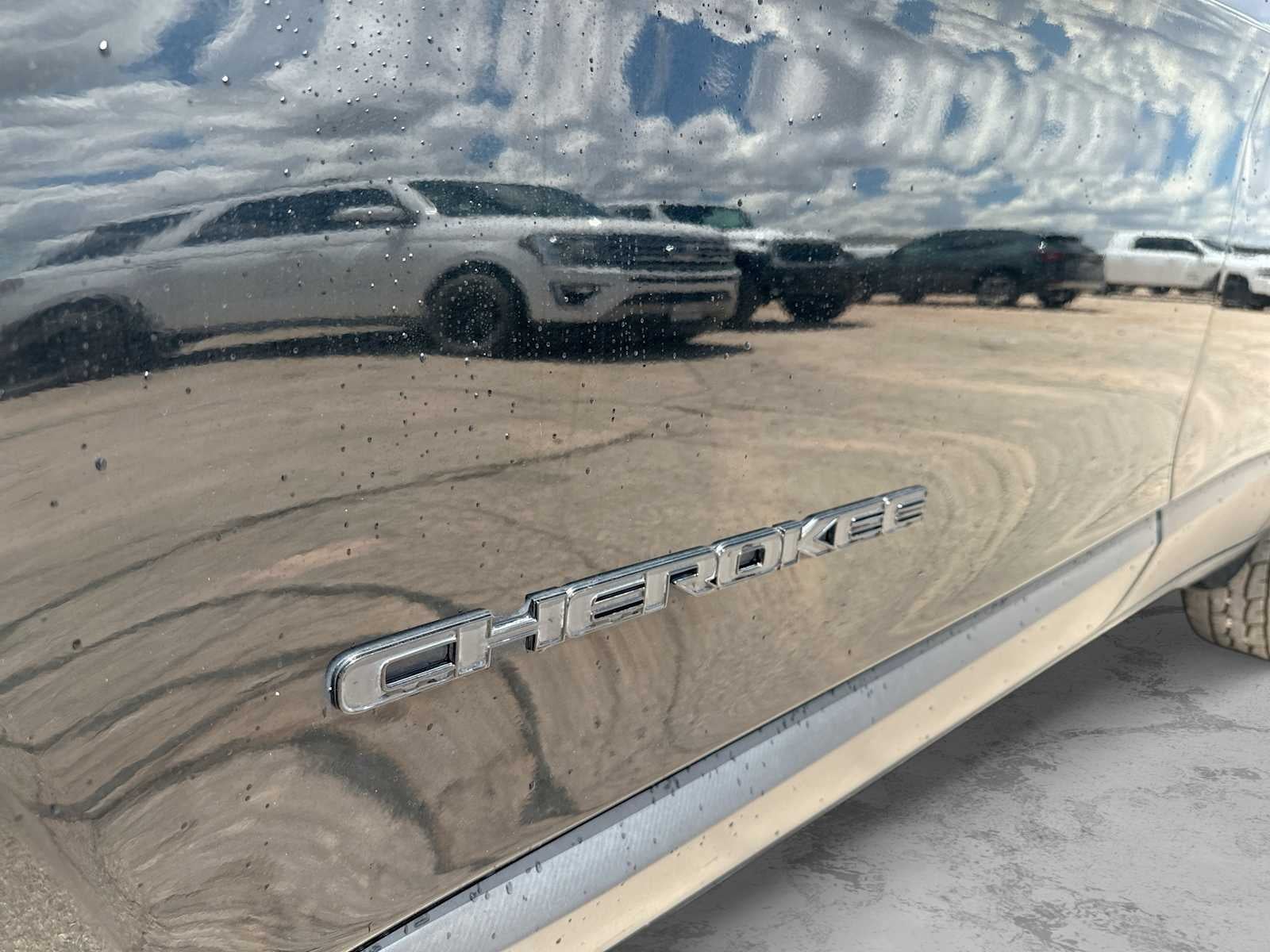 2023 Jeep Cherokee Altitude Lux 4x4