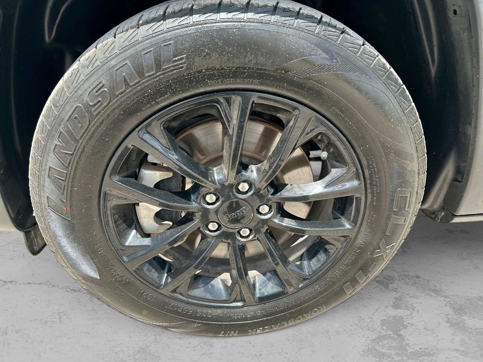 2023 Jeep Cherokee Altitude Lux 4x4