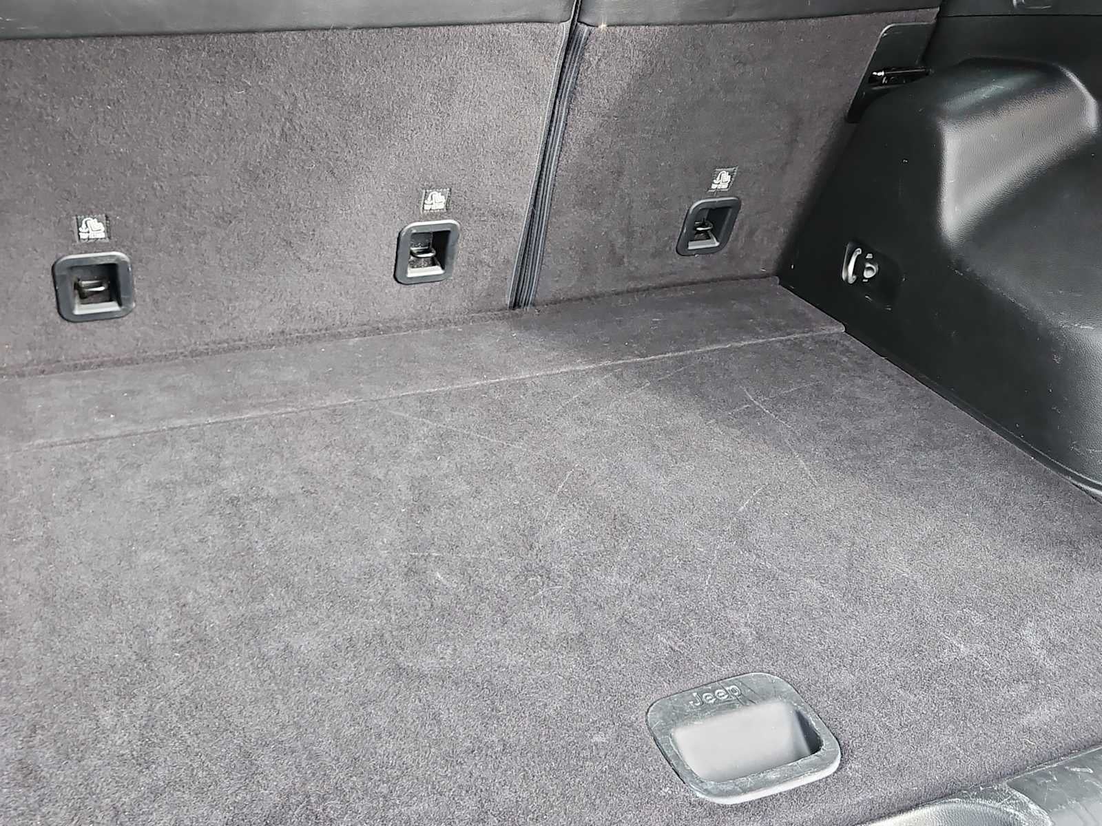 2023 Jeep Cherokee Altitude Lux 4x4