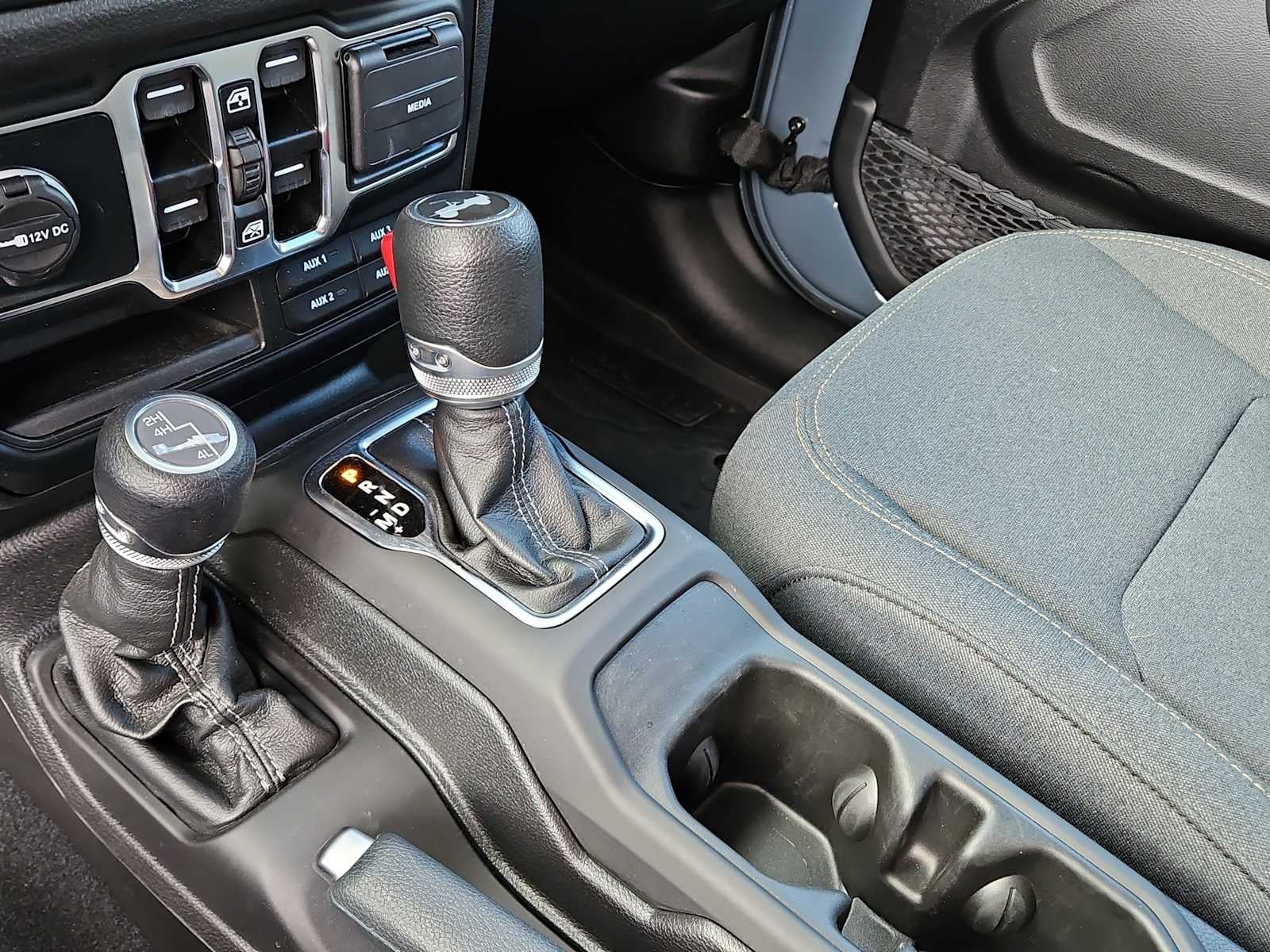 2024 Jeep Wrangler 4-Door Sport S 4x4