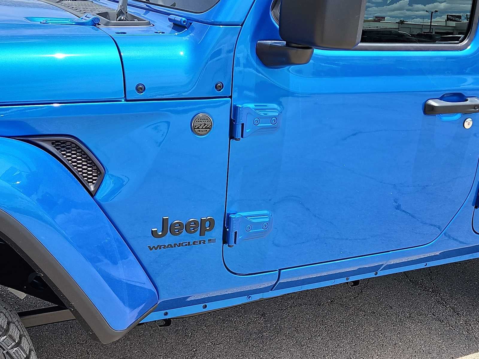 2025 Jeep Wrangler WRANGLER 4-DOOR SAHARA