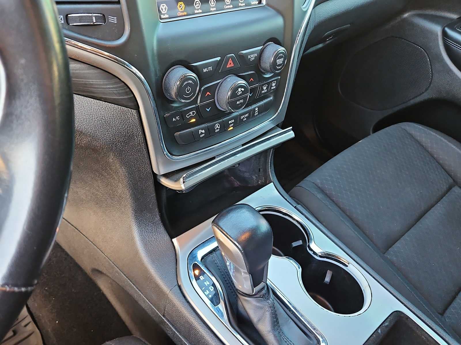 2021 Jeep Grand Cherokee Laredo E 4x2