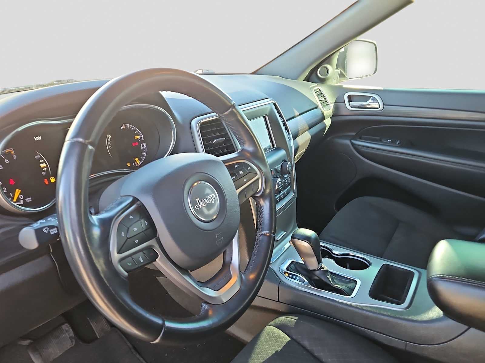 2021 Jeep Grand Cherokee Laredo E 4x2