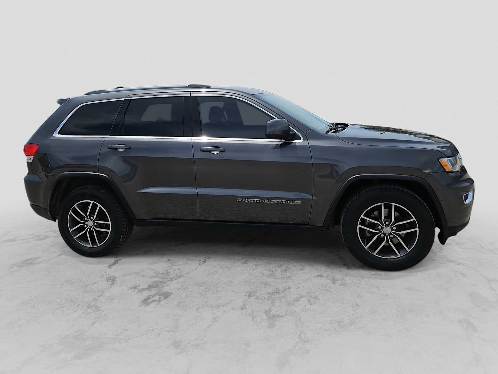 2018 Jeep Grand Cherokee Laredo E 4x2