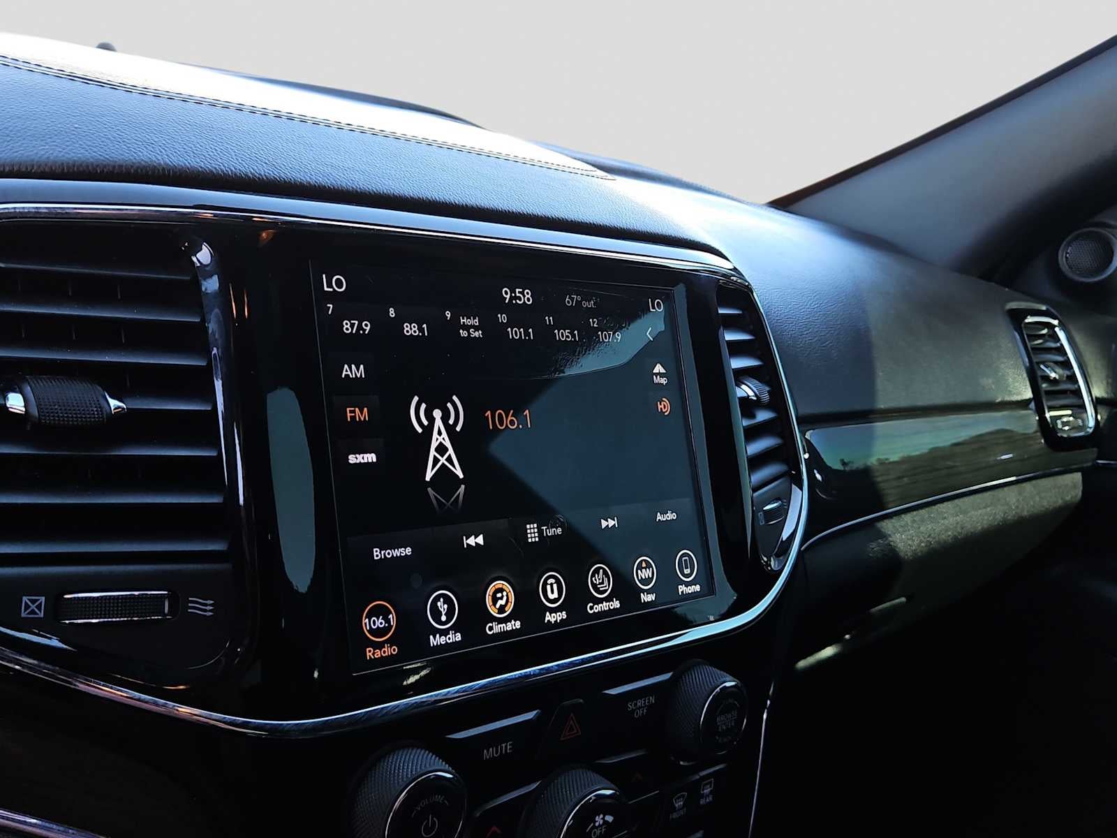 2019 Jeep Grand Cherokee Overland 4x4