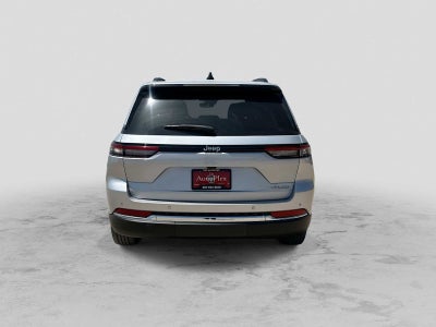 2024 Jeep Grand Cherokee Laredo 4x2