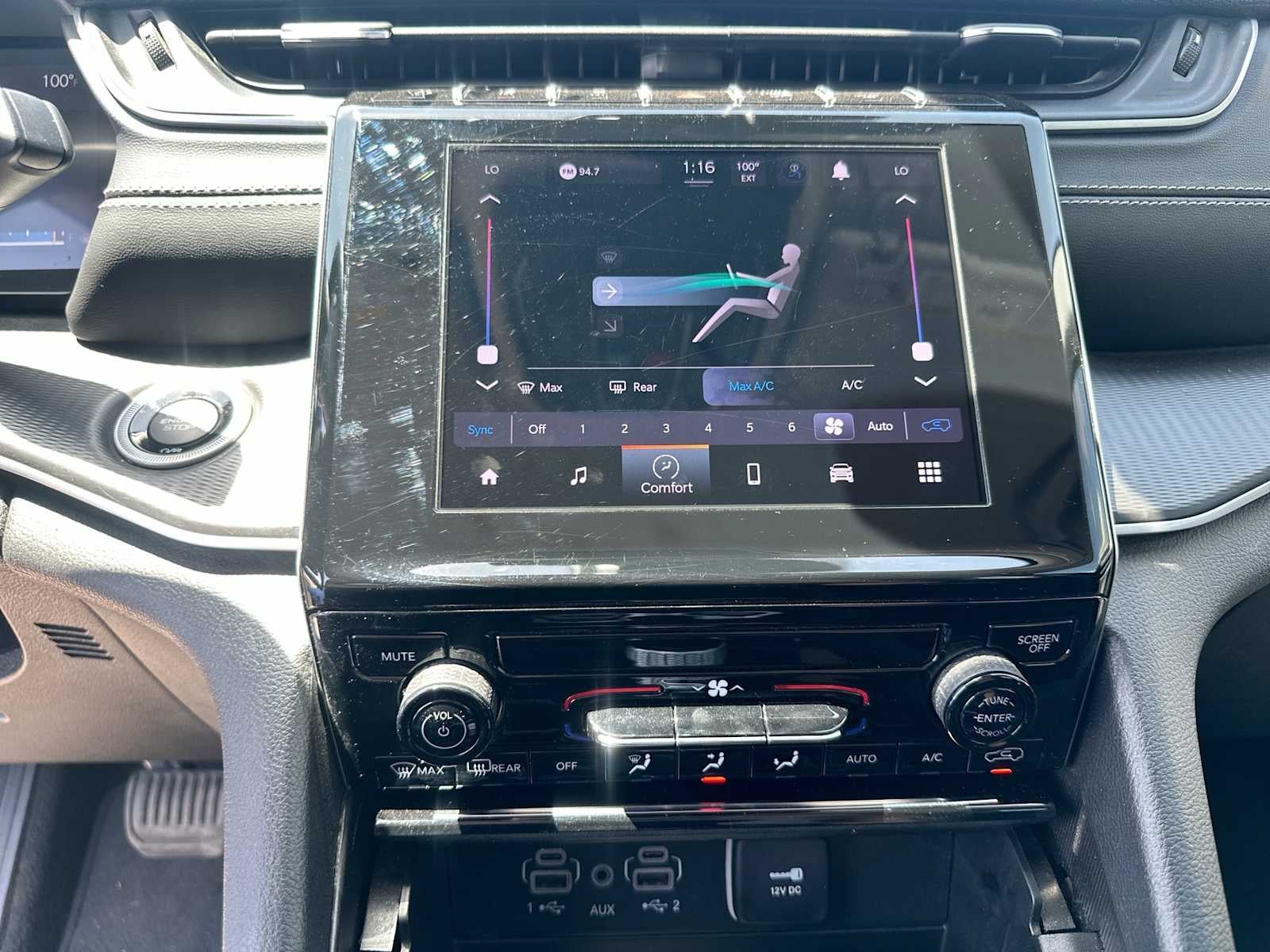 2024 Jeep Grand Cherokee Laredo 4x2