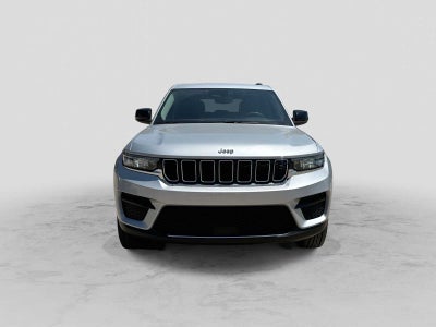 2024 Jeep Grand Cherokee Laredo 4x2