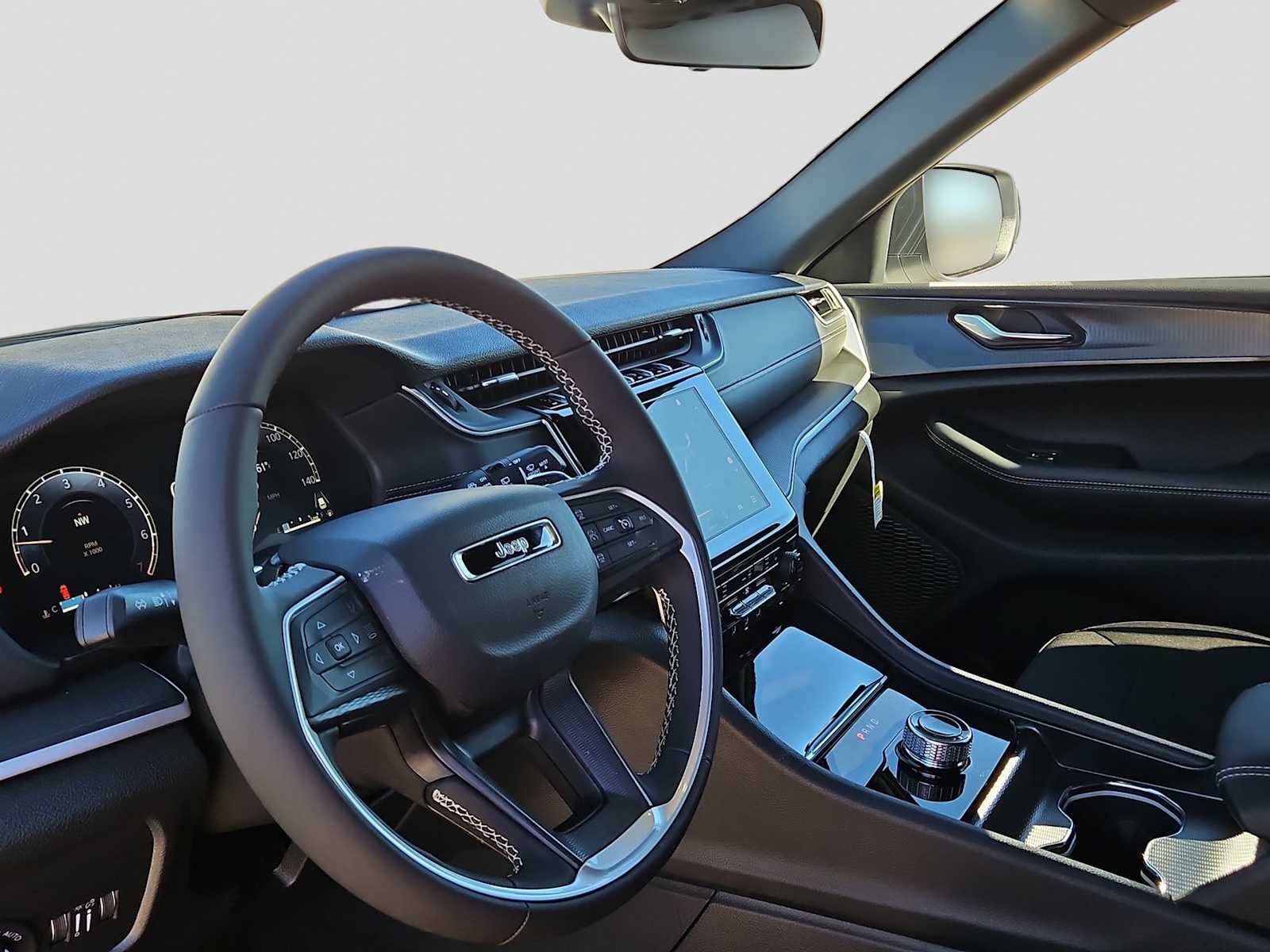 2026 Jeep Grand Cherokee GRAND CHEROKEE LAREDO X 4X2