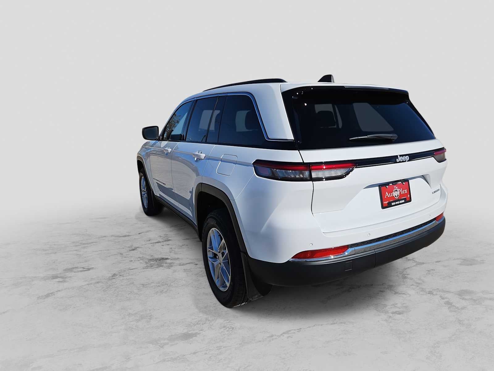 2026 Jeep Grand Cherokee GRAND CHEROKEE LAREDO X 4X2