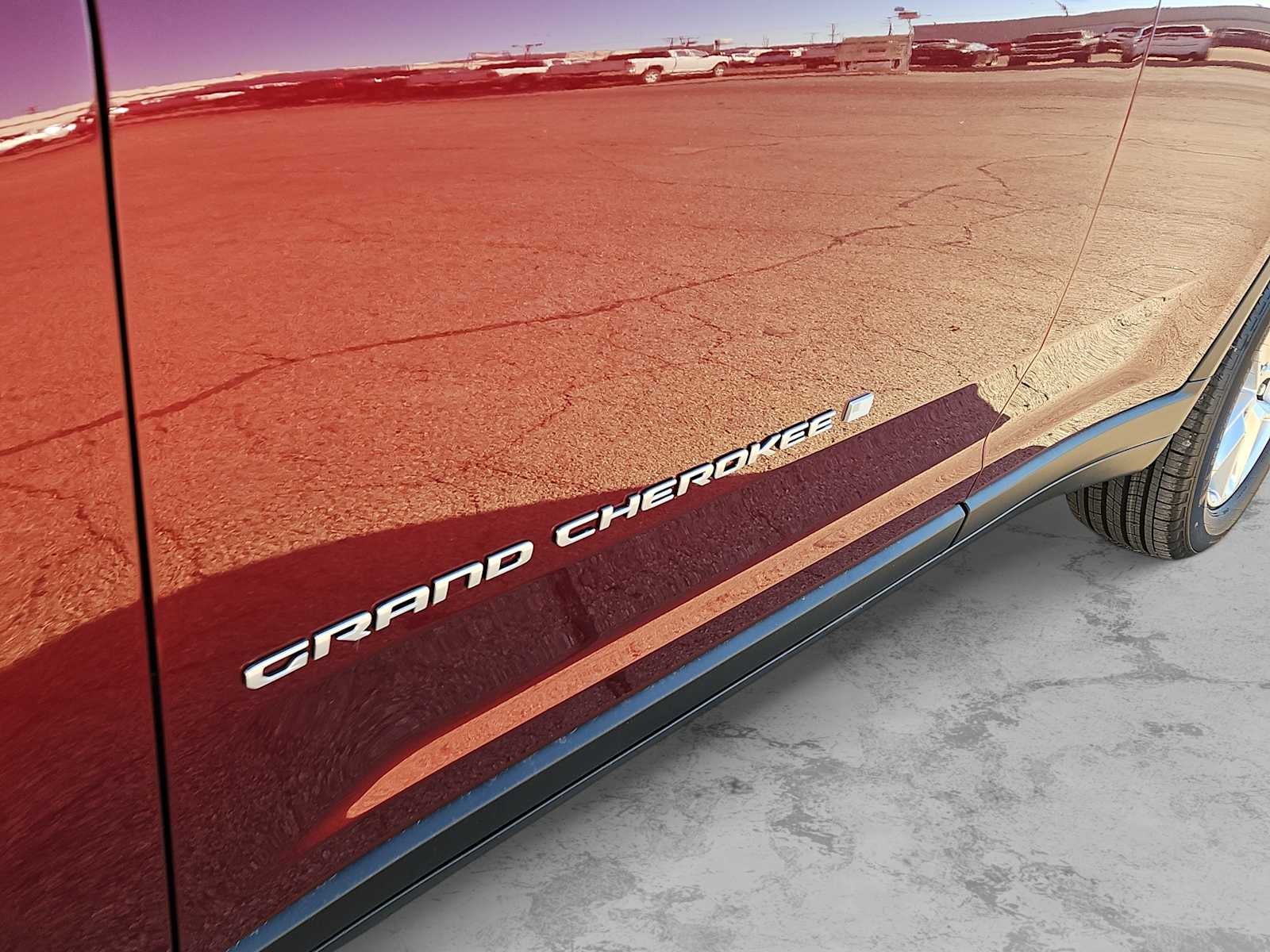 2026 Jeep Grand Cherokee GRAND CHEROKEE LAREDO X 4X2