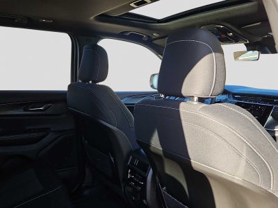 2026 Jeep Grand Cherokee GRAND CHEROKEE LAREDO X 4X2