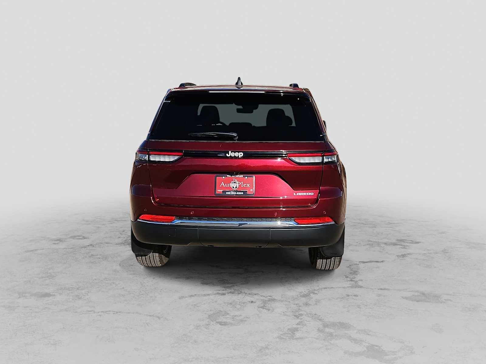 2026 Jeep Grand Cherokee GRAND CHEROKEE LAREDO X 4X2