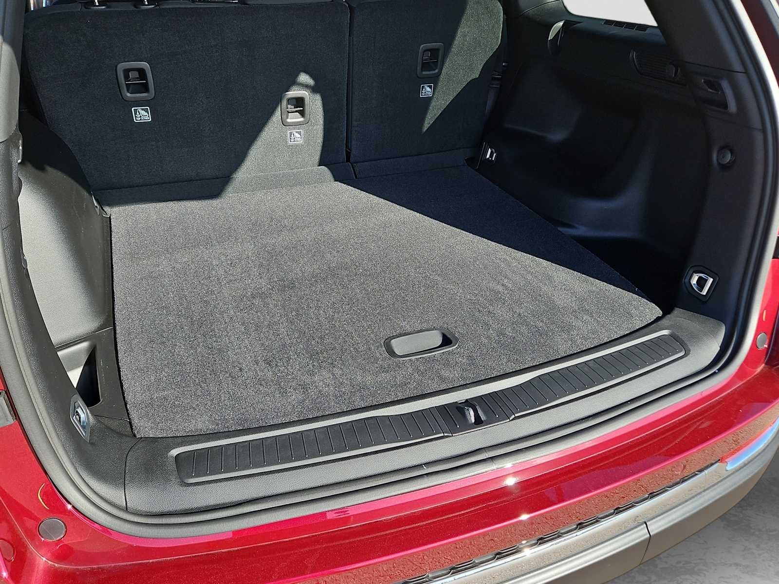 2025 Jeep Grand Cherokee Laredo 4x2