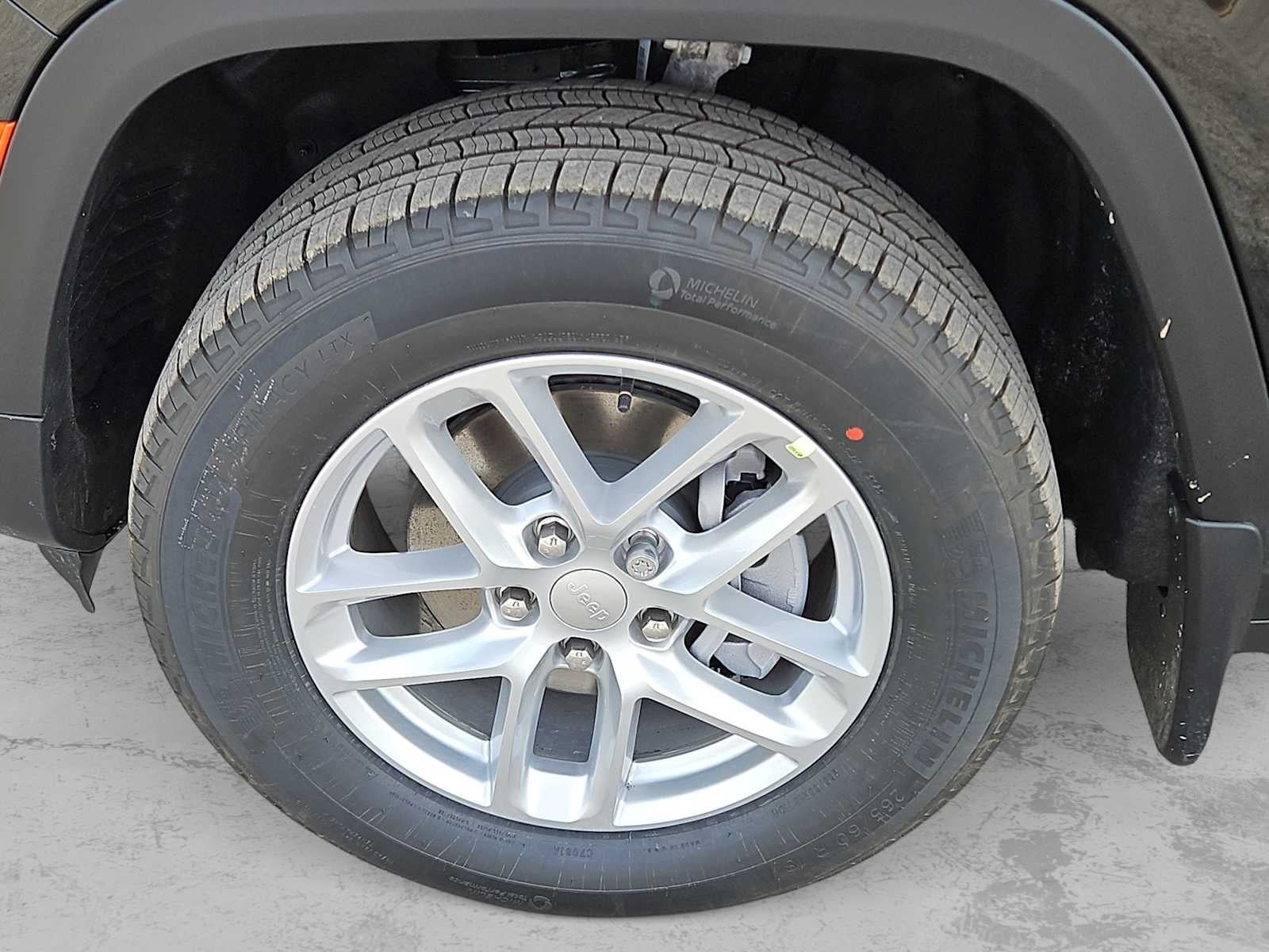 2026 Jeep Grand Cherokee GRAND CHEROKEE LAREDO X 4X2