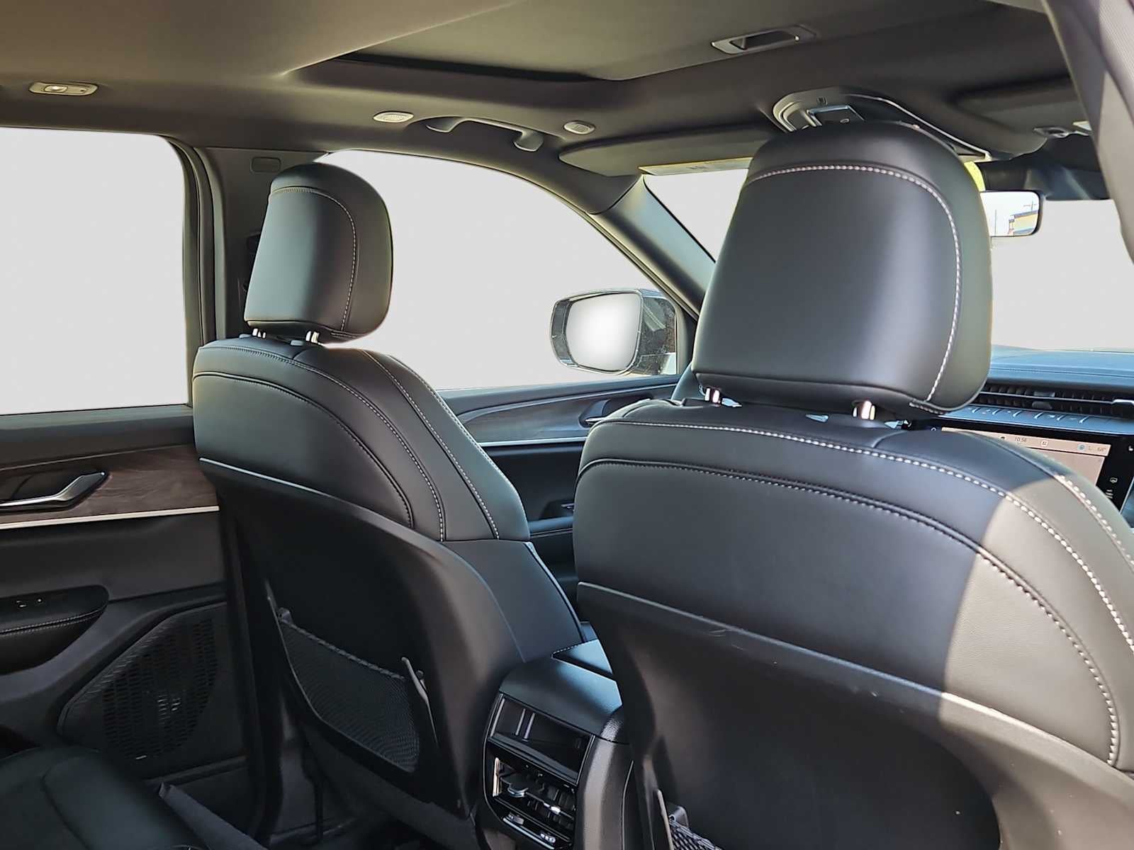 2026 Jeep Grand Cherokee GRAND CHEROKEE LAREDO ALTITUDE 4X2