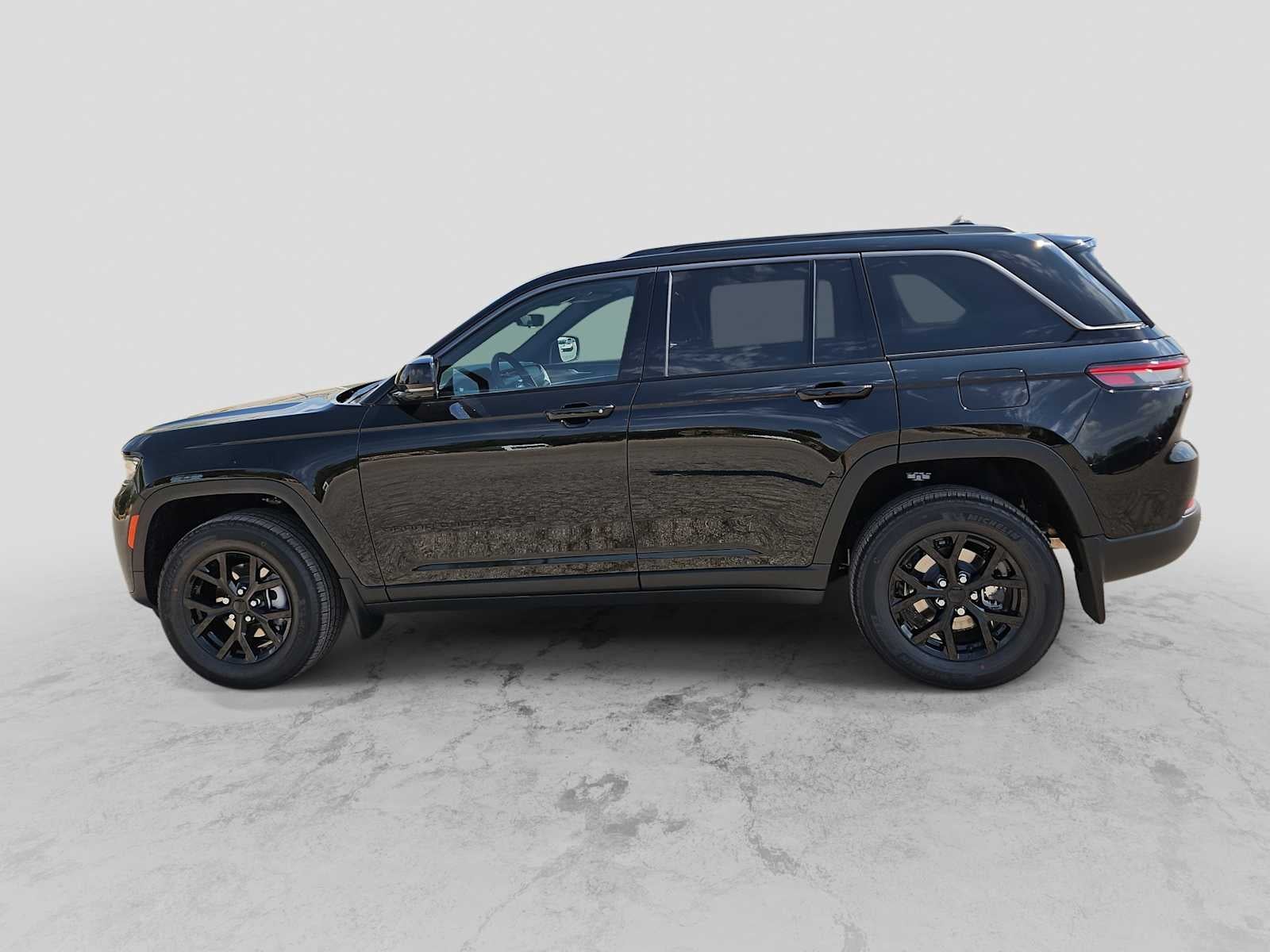 2026 Jeep Grand Cherokee GRAND CHEROKEE LAREDO ALTITUDE 4X2