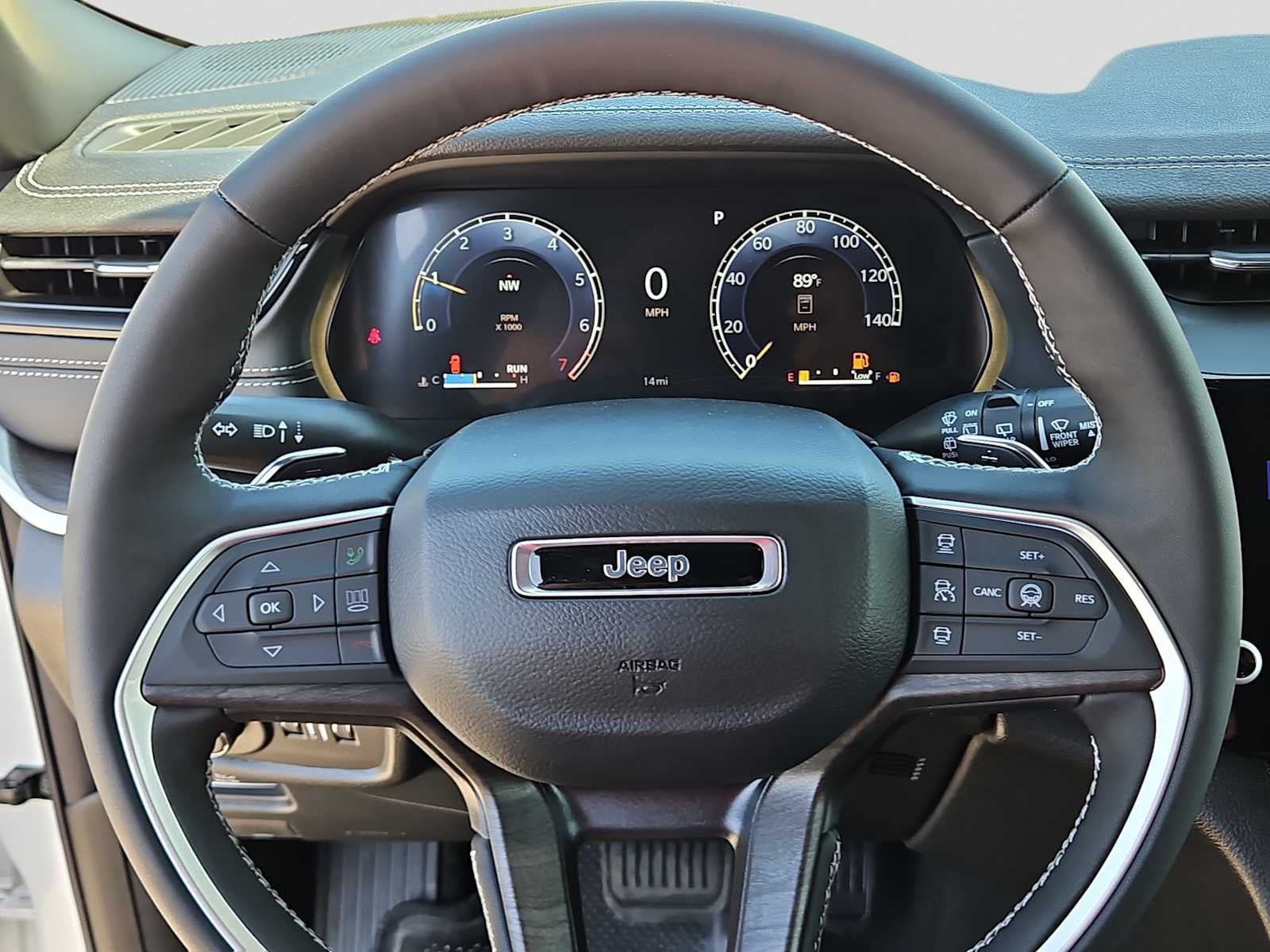2026 Jeep Grand Cherokee GRAND CHEROKEE LAREDO ALTITUDE 4X2