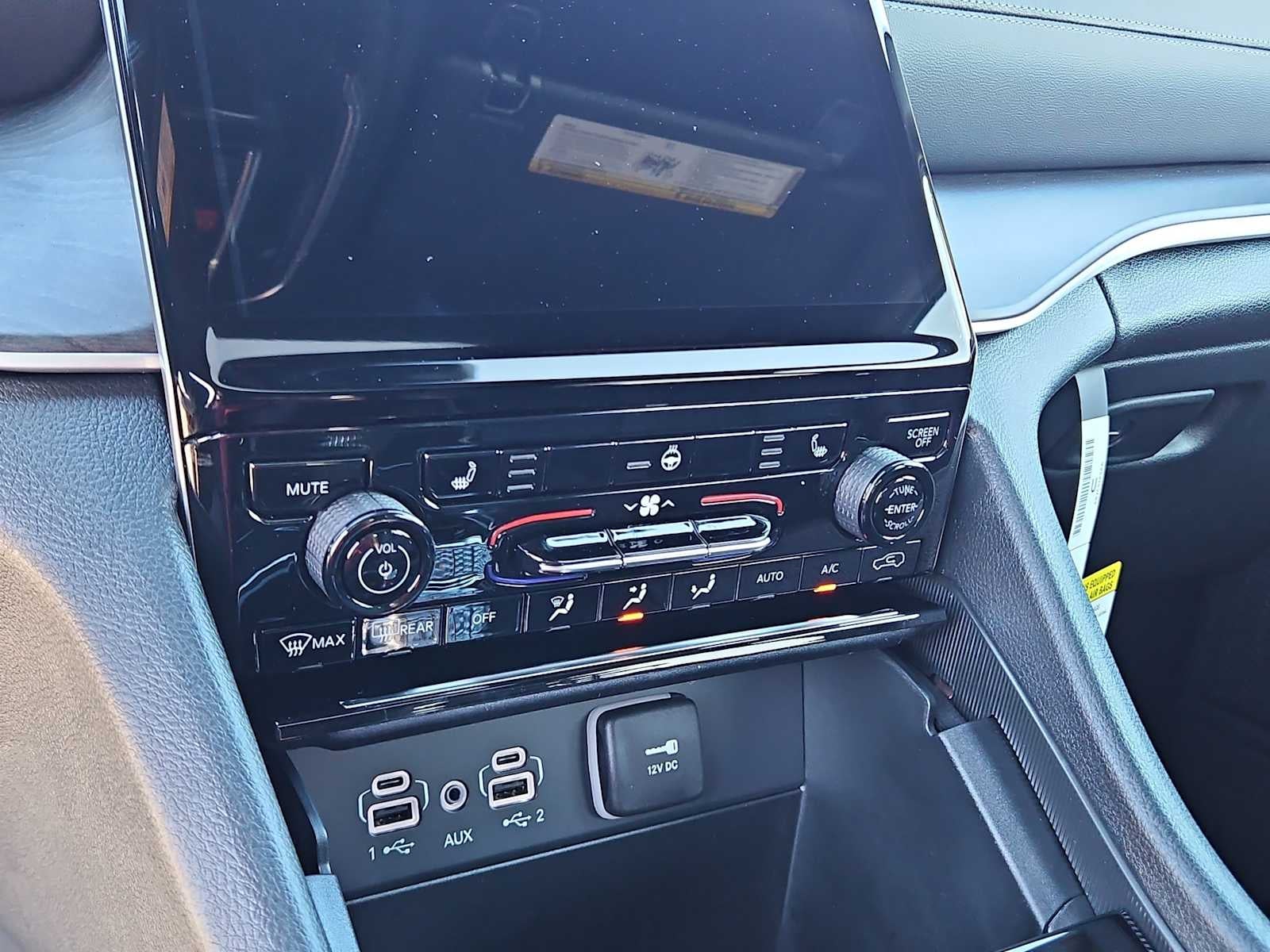 2025 Jeep Grand Cherokee GRAND CHEROKEE LIMITED 4X2