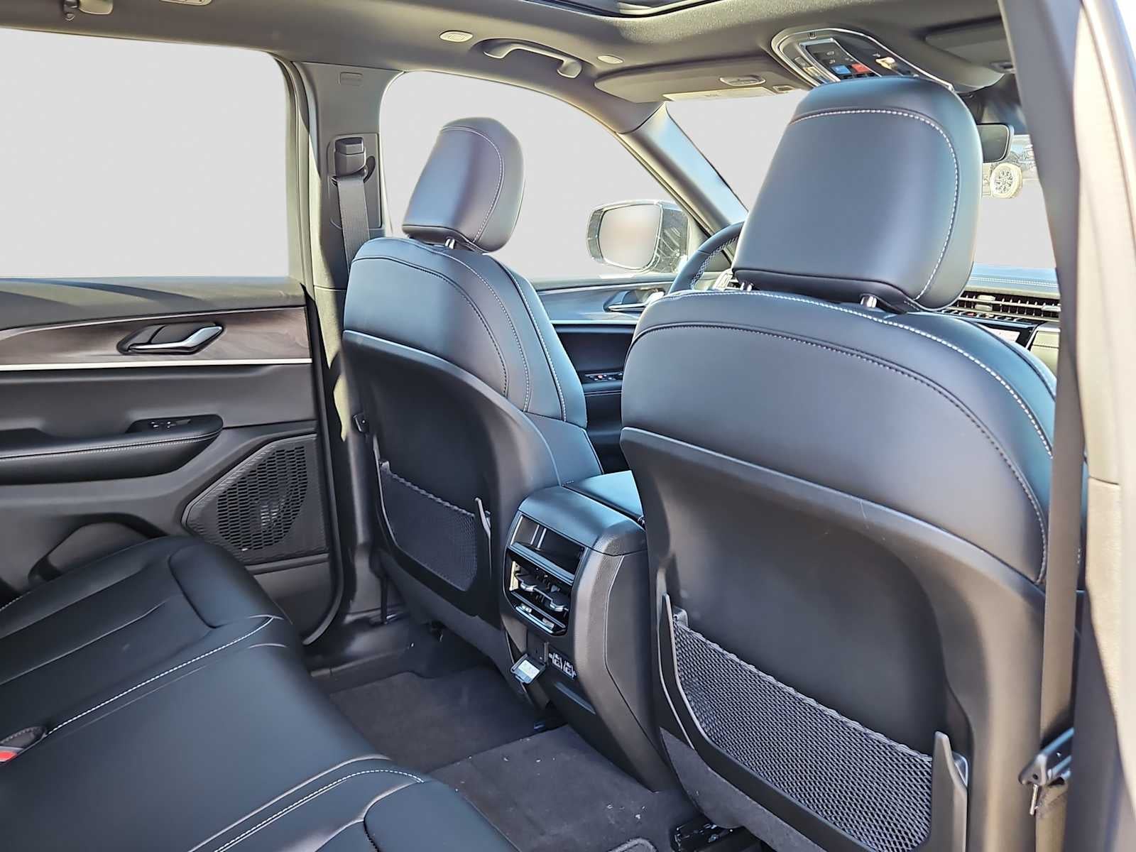 2025 Jeep Grand Cherokee GRAND CHEROKEE LIMITED 4X2