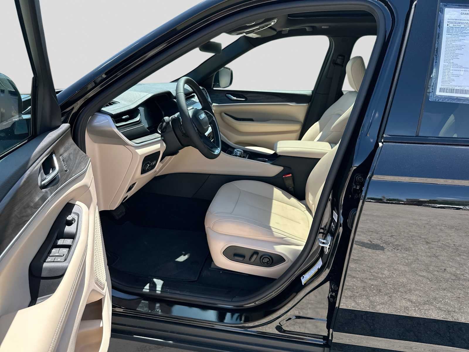 2026 Jeep Grand Cherokee GRAND CHEROKEE LIMITED 4X2